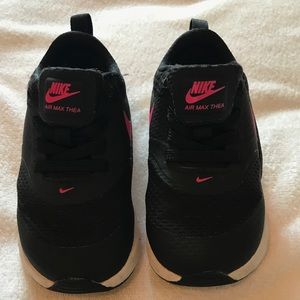 Kids nike sneakers